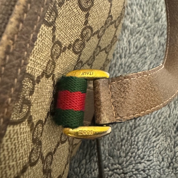 Gucci Crossbody Handbag - Picture 7 of 16